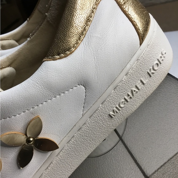 Michael Kors leather sneakers - Picture 9 of 11